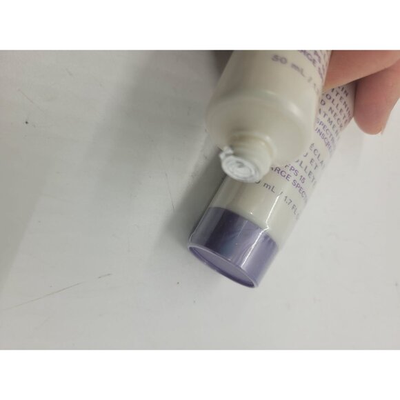 2 Meaningful Beauty Skin Brightening Décolleté Neck Treatment SPF 15 1.7 oz NEW - Picture 2 of 4